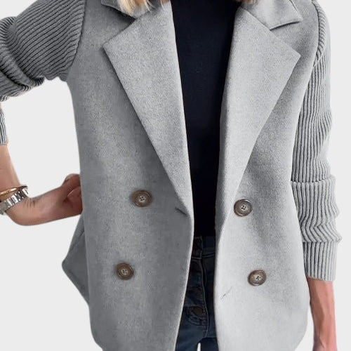Dobrila ™   | Elegantni Sako s Pletivim Rukavima
